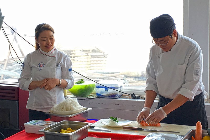 preparazione sashimi hai bin