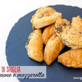 fagottini di sfoglia con salmone e mozzarella