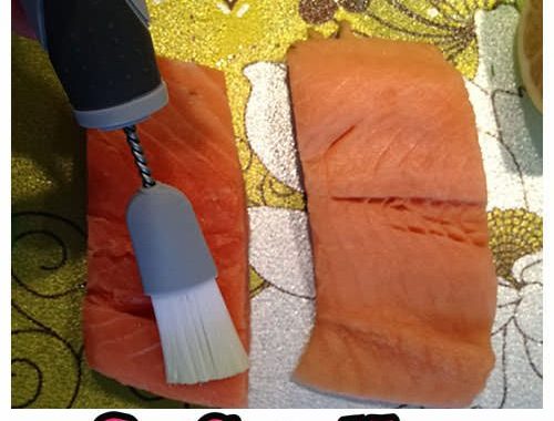 tranci di salmone spennellati con olio