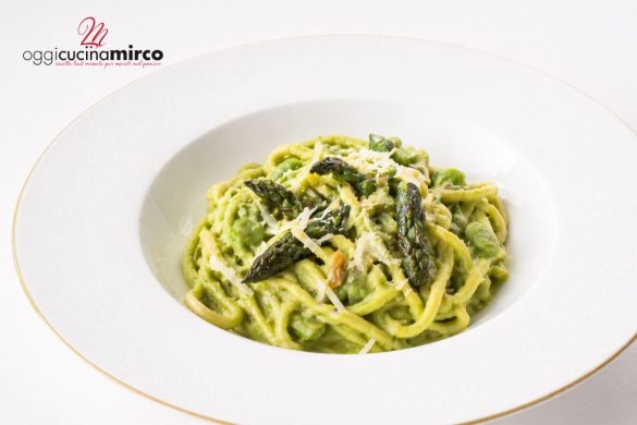 Tonnarelli con crema di asparagi e fave