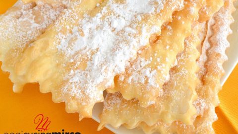 frappe di carnevale veloci con pasta sfoglia pronta