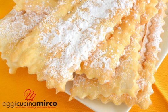 frappe di carnevale veloci con pasta sfoglia pronta
