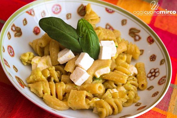 pasta con zucchine e primosale
