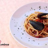 pasta con cozze e fiori di zucca
