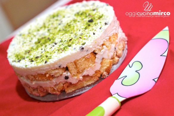 torta fedora velocissima fatta con merendine Freddi Dolciaria