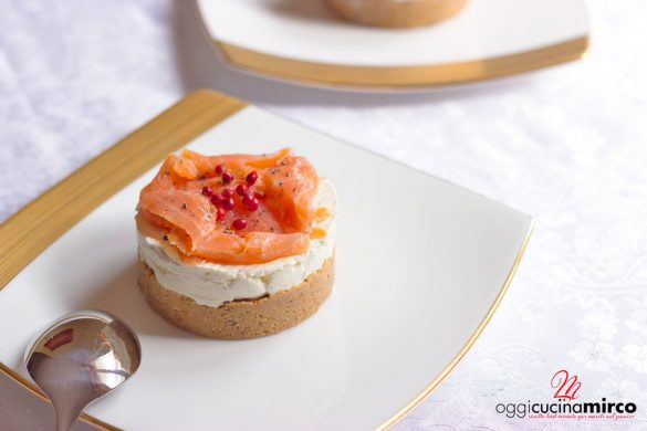 cheesecake salata monoporzione al salmone