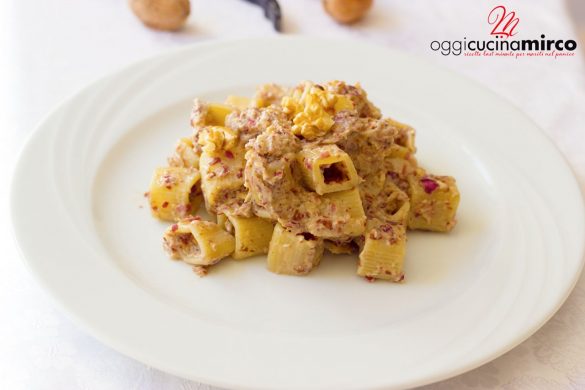 pasta al pesto di radicchio e noci