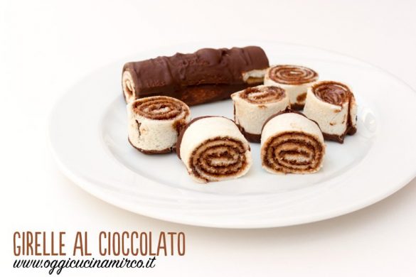 girelle al cioccolato e rolls al cioccolato fatte con pancarrè