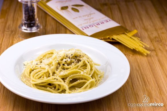 pasta cacio e pepe