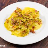 cappellacci ai finferli con speck