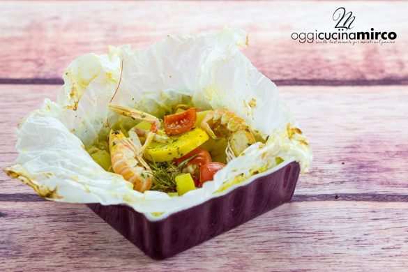 cartoccio con preparato di pesce