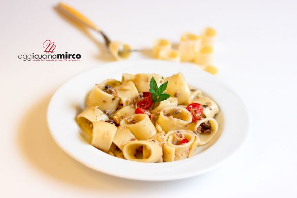 calamarata con sgombro e menta