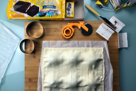 preparazione bomboloni di pasta sfoglia