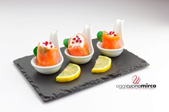 involtini di salmone affumicato