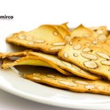 biscotti di albumi e mandorle