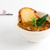 zuppa di lenticchie e funghi