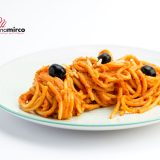 Pasta con crema di pomodori secchi e tonno