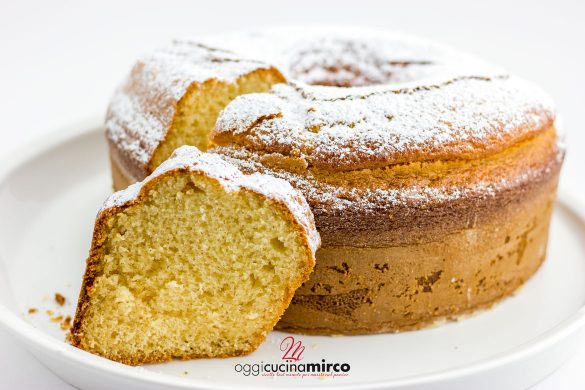ciambellone allo yogurt greco alto e soffice