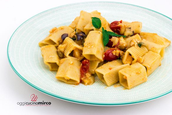 Pasta con pesce spada e melanzane