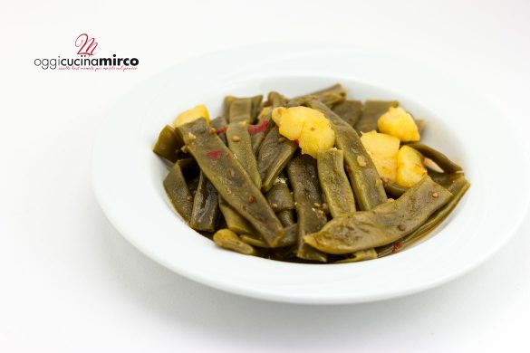 fagiolini piattoni con patate e pomodoro