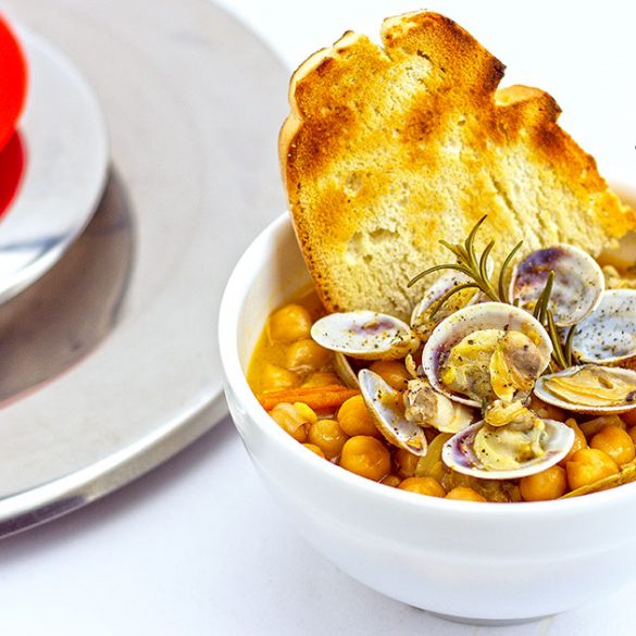 Zuppa di ceci e vongole con Magic Cooker e senza | OggiCucinaMirco