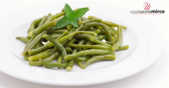 fagiolini con menta e aglio