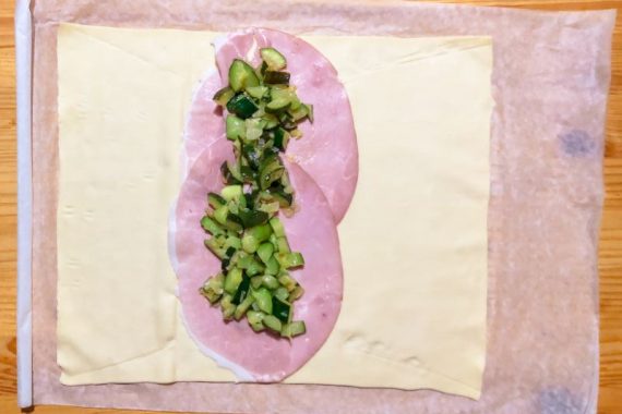 zucchine, cotto e pasta sfoglia