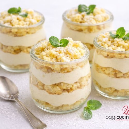 dolce mimosa veloce in bicchiere senza cottura