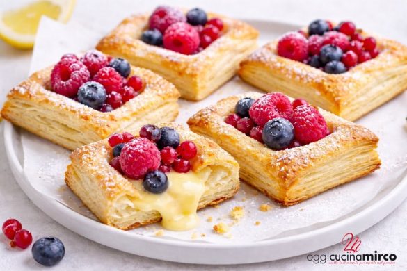 sfogliatine con crema e frutti di bosco velocissime